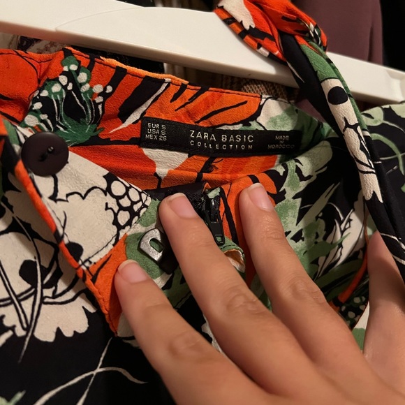 Zara Floral Flowy Pants - Picture 3 of 4